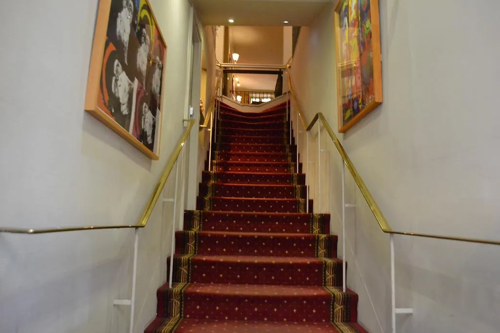 Saint Ferreol Hotel Marseille